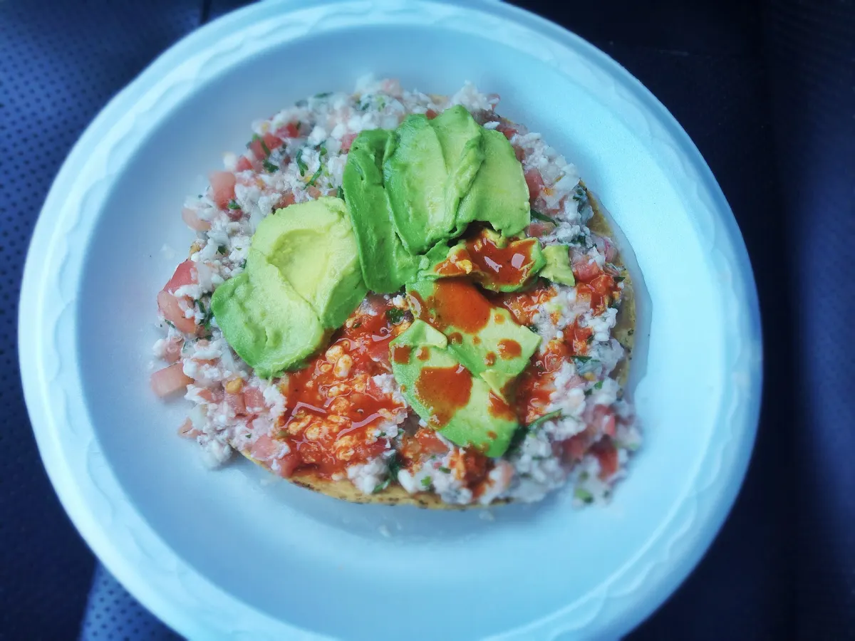 Tostada de ceviche