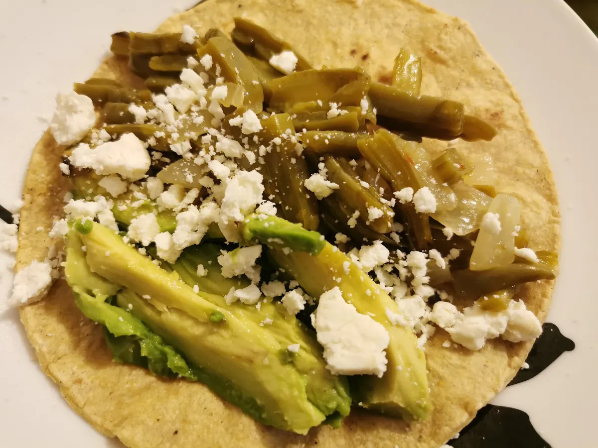 Nopal y frijol