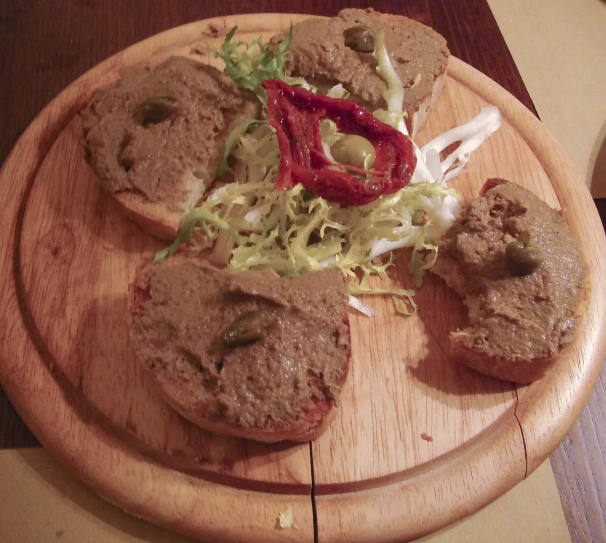 Crostini di fegatini