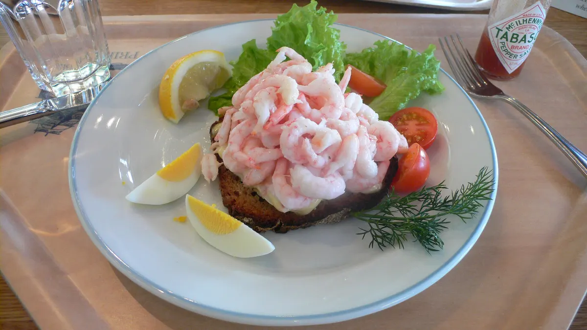 Egg and prawn